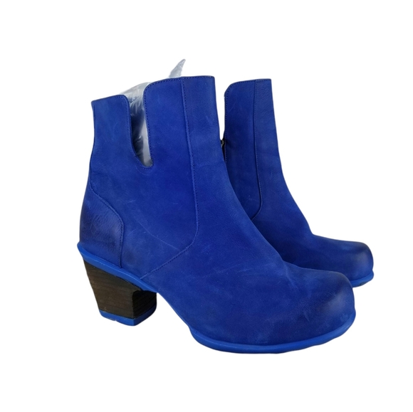 John Fluevog Shoes - John Fluevog Hopefuls Rosy Blue Leather Boots With Buffed Toe Size 8.5